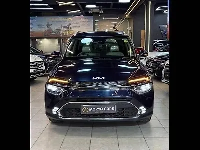 Second Hand Kia Carens Luxury Plus 1.5 Diesel 6 STR in Nashik