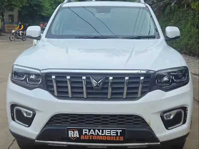 Second Hand Mahindra Scorpio N Z8 Diesel AT 2WD 7 STR [2023-2024] in Indore