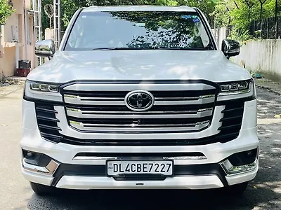 2025 Toyota Land Cruiser 300 1
