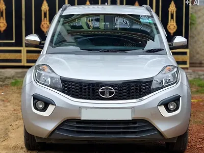 2018 Tata Nexon XT Diesel [2017-2019] 1