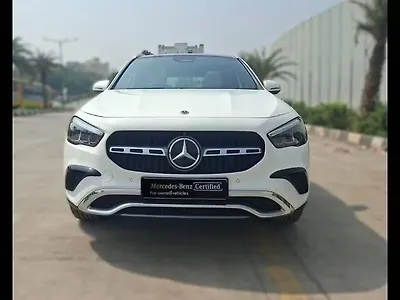 2025 Mercedes-Benz GLA 200 1