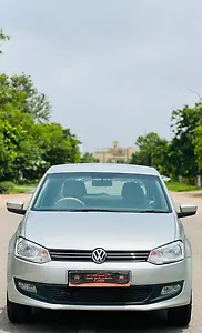 2013 Volkswagen Polo Comfortline 1.2L (P) 1 2013 Volkswagen Polo Comfortline 1.2L (P) 1