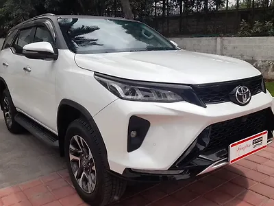 2025 Toyota Fortuner