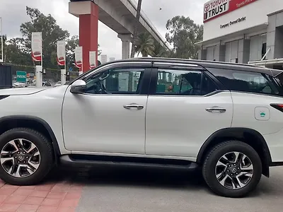 2025 Toyota Fortuner
