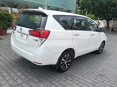 2022 Toyota Innova Crysta ZX 2.4 7 STR