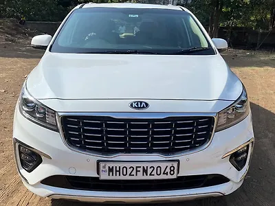 Second Hand Kia Carnival Limousine 7 STR in Mumbai