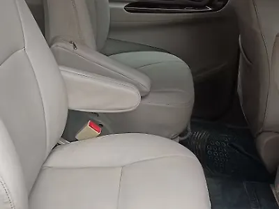 2013 Toyota Innova 2.5 VX 7 STR BS-III