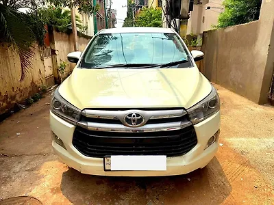 2017 Toyota Innova Crysta 2.4 V Diesel 1 2017 Toyota Innova Crysta 2.4 V Diesel 1