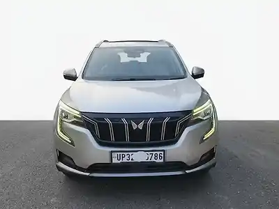 2021 महिंद्रा XUV700 AX7 Luxury Pack 2WD Diesel 2.2L Turbo Automatic 7 STR 1