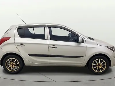 2013 Hyundai i20 Magna (O) 1.4 CRDI