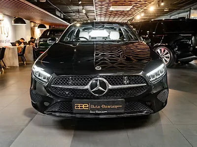 2024 Mercedes-Benz A-Class Limousine 200 1