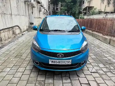 2019 टाटा टियागो रेवोट्रॉन XZA प्लस 1 2019 टाटा टियागो रेवोट्रॉन XZA प्लस 1