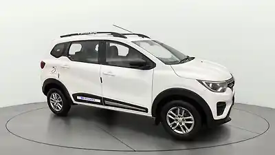 2023 रेनो ट्राइबर आरएक्सटी 1 2023 रेनो ट्राइबर आरएक्सटी 1
