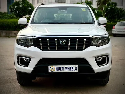 2025 Mahindra Scorpio N Z4 Diesel MT 2WD 7 STR 1