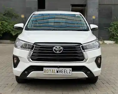 2022 टोयोटा इनोवा क्रिस्टा vx 2.4 8 सीटर 1 2022 टोयोटा इनोवा क्रिस्टा vx 2.4 8 सीटर 1