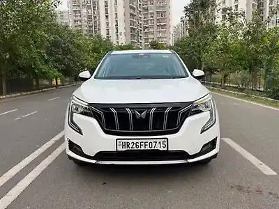 2023 महिंद्रा XUV700 AX7 डीज़ल एमटी 7 सीटर [2023-2024] 1