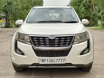 2019 Mahindra XUV500 W9 [2018-2020] 1