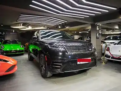 2025 लैंड रोवर रेंज रोवर वेलार HSE डाइनामिक 2.0 पेट्रोल 1
