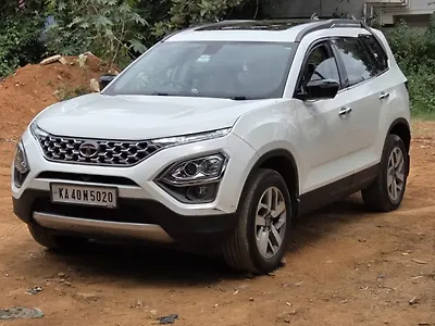 2023 Tata Safari Pure 7 STR
