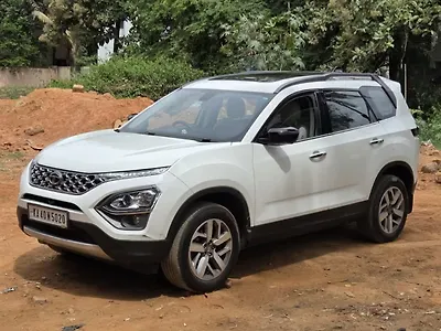 2023 Tata Safari Pure 7 STR