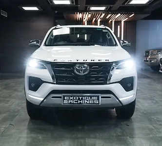 2023 Toyota Fortuner 4x2 2WD Diesel 2.8L Turbo 6 Speed Manual 1 2023 Toyota Fortuner 4x2 2WD Diesel 2.8L Turbo 6 Speed Manual 1