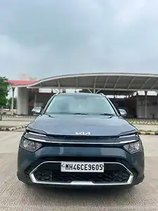 2022 किआ कारेन्स लग्ज़री प्लस 1.4 पेट्रोल 7 सीटर 1