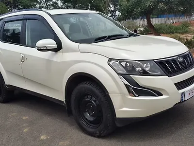 2015 Mahindra XUV500 W6