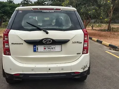 2015 Mahindra XUV500 W6