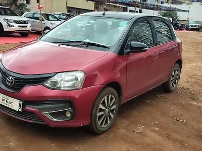 2017 Toyota Etios Liva VX Dual Tone