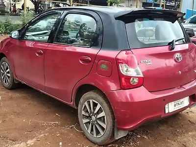 2017 Toyota Etios Liva VX Dual Tone