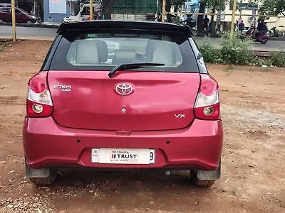 2017 Toyota Etios Liva VX Dual Tone