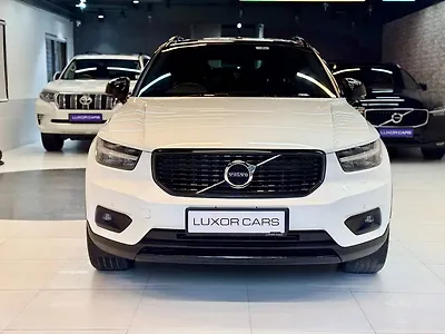2022 Volvo XC40 T4 R-Design 1 2022 Volvo XC40 T4 R-Design 1