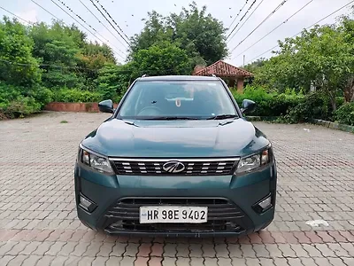 Second Hand Mahindra XUV300 W8 (O) 1.2 Petrol AMT in Delhi Second Hand Mahindra XUV300 W8 (O) 1.2 Petrol AMT in Delhi