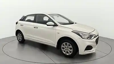 2018 हुंडई एलीट i20 मैग्ना इग्ज़ेक्यूटिव 1.2 1 2018 हुंडई एलीट i20 मैग्ना इग्ज़ेक्यूटिव 1.2 1