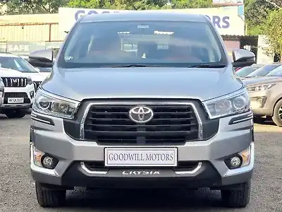 2025 टोयोटा इनोवा क्रिस्टा VX Diesel Manual 8 STR 1