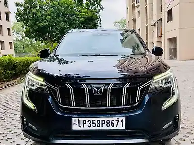 2023 महिंद्रा XUV700 AX7 डीज़ल एमटी 7 सीटर [2023-2024] 1