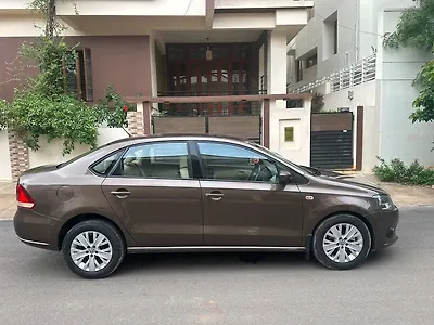 2016 Volkswagen Vento Highline 1.2 (P) AT