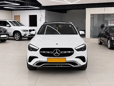 2026 Mercedes-Benz GLA 220d 4MATIC 1