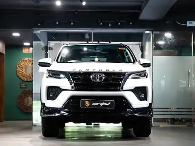 2025 टोयोटा फ़ॉर्च्यूनर Leader Edition 2WD Diesel 2.8L Turbo Automatic Leader Edition 1