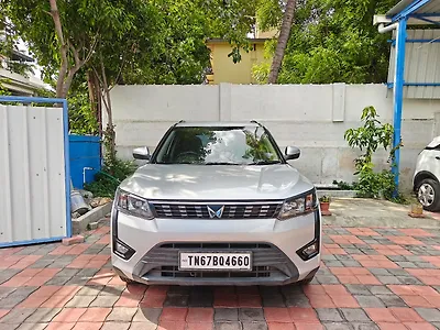 2023 Mahindra XUV300 W4 1.2 Petrol [2019] 1
