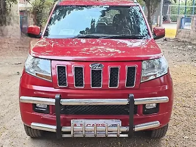2017 Mahindra TUV300 T6 Plus 1