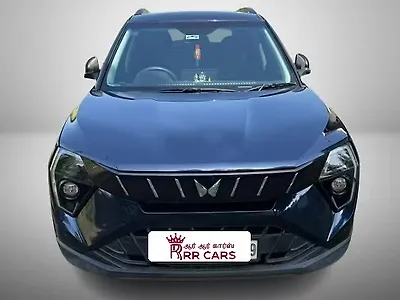 2025 Mahindra XUV 3XO AX5L Petrol 1.2L Turbo Manual 1
