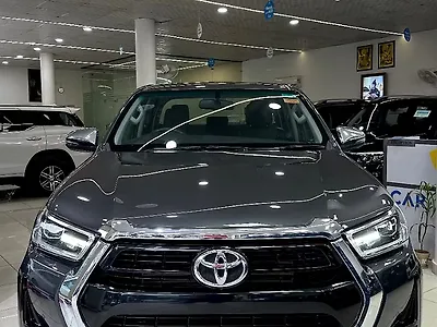 2025 Toyota Hilux High Diesel Turbo Automatic 1