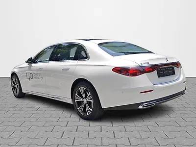 2025 Mercedes-Benz E-Class E200