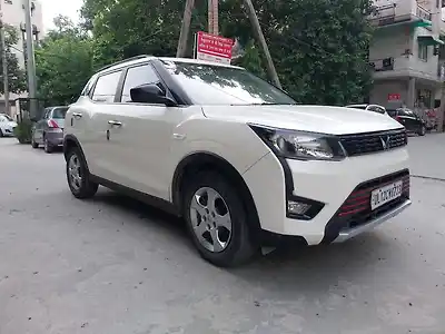 2022 महिंद्रा XUV300 w6 1.2 पेट्रोल 1
