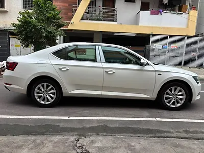 2017 Skoda Superb L&K TSI AT