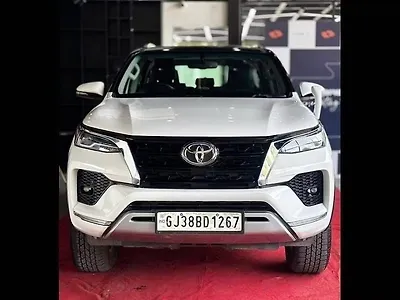 2022 Toyota Fortuner 4x2 2WD Diesel 2.8L Turbo Automatic 1 2022 Toyota Fortuner 4x2 2WD Diesel 2.8L Turbo Automatic 1