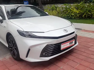 2025 Toyota Camry Elegant Hybrid (Electric + Petrol) Automatic