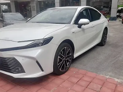 2025 Toyota Camry Elegant Hybrid (Electric + Petrol) Automatic
