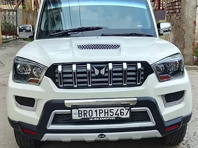 2017 Mahindra Scorpio S2 1